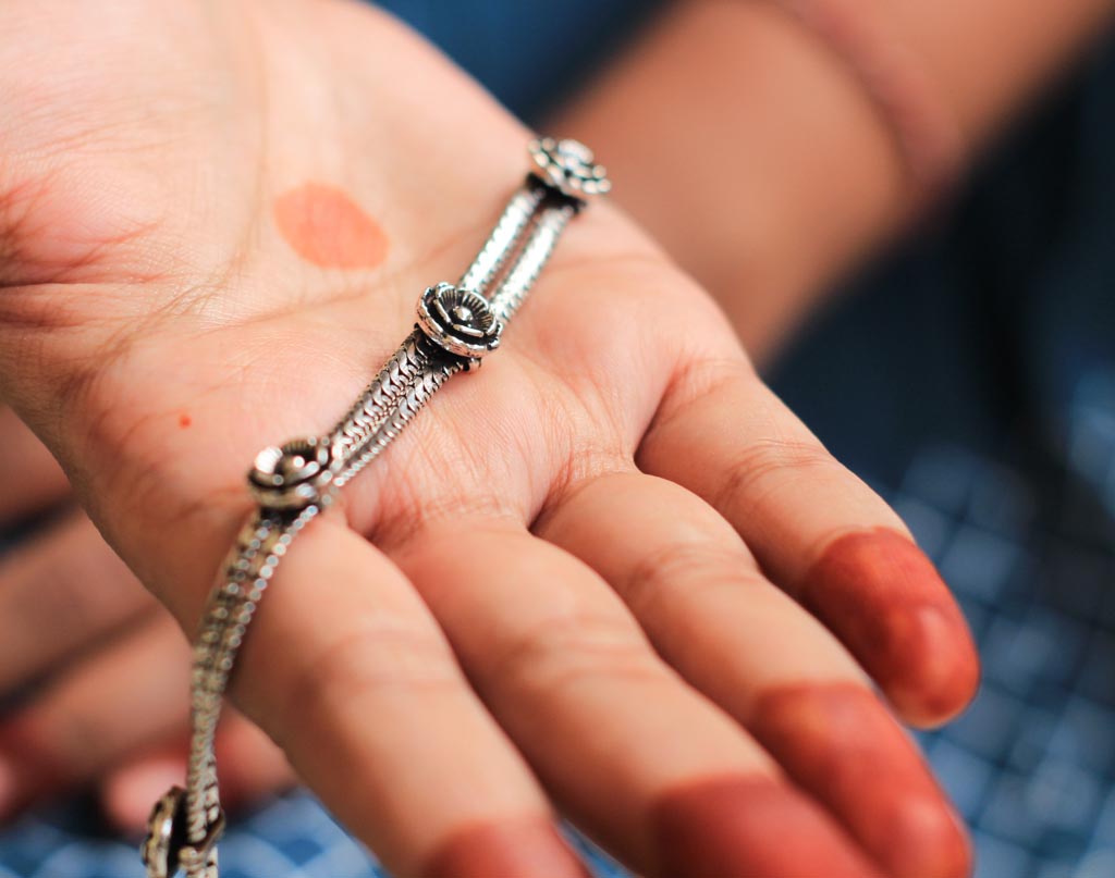 Tattva Flower Embossed Stacked Anklets