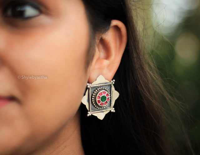 Moh Matte Finished Kundan Studs
