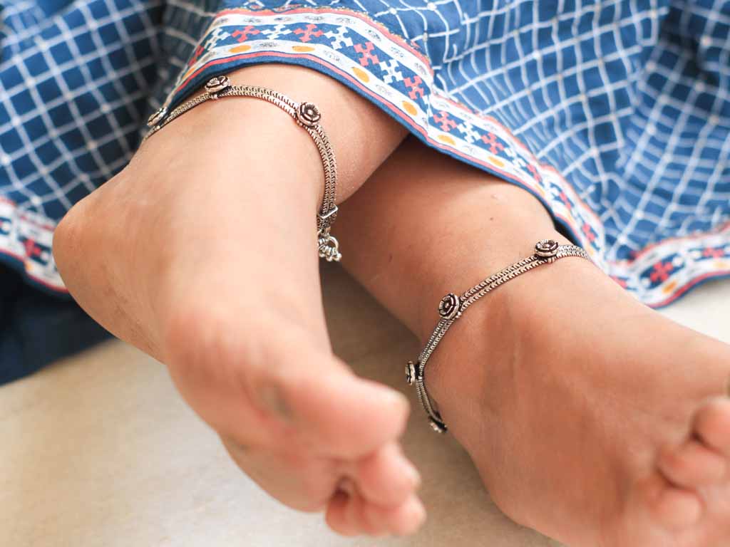 Tattva Flower Embossed Stacked Anklets