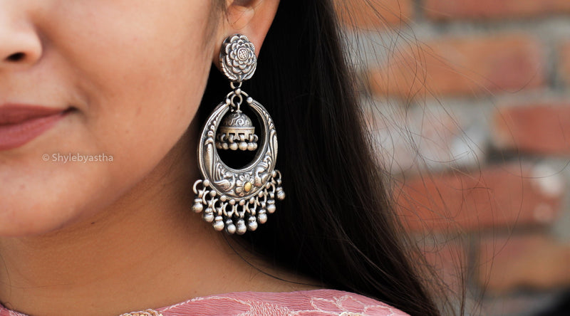 Jhumri Embossed Chandbalis