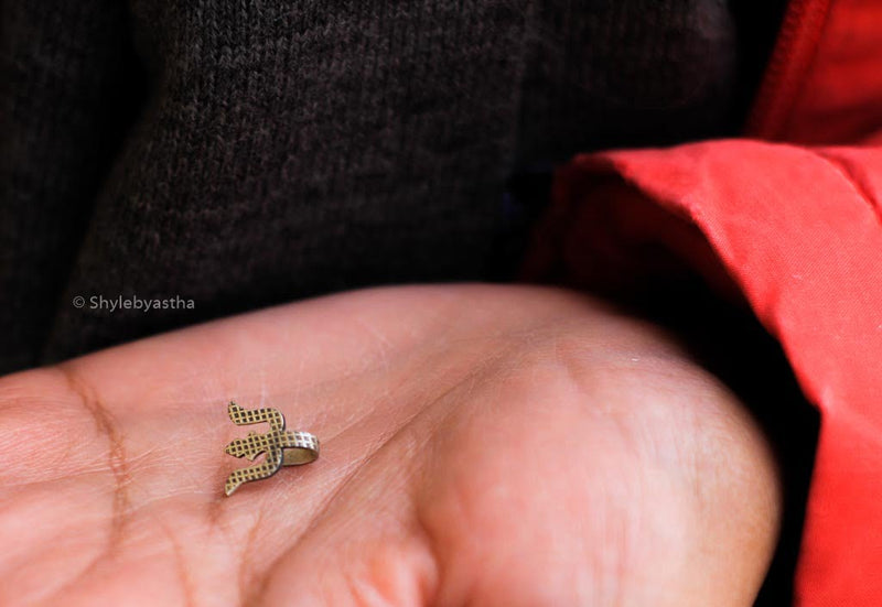 Moh Trishul Textured Nose Clip on