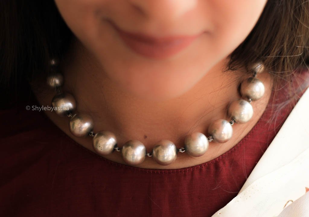 Moh Matte Ball Choker