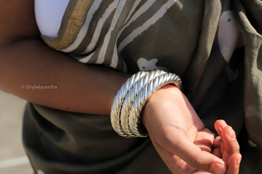 Essence Spiral Fine Kada