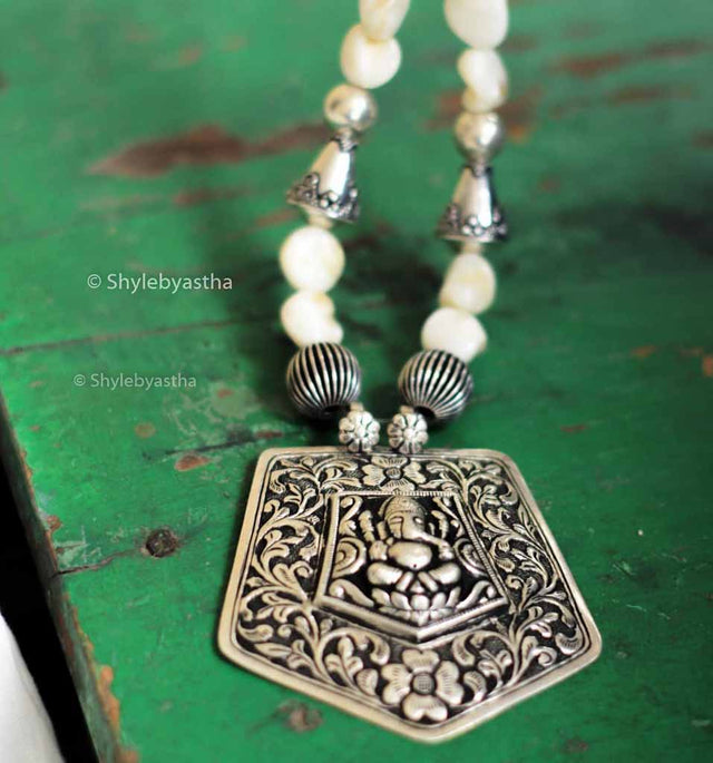 Anvaya Ganesha Pearl Necklace