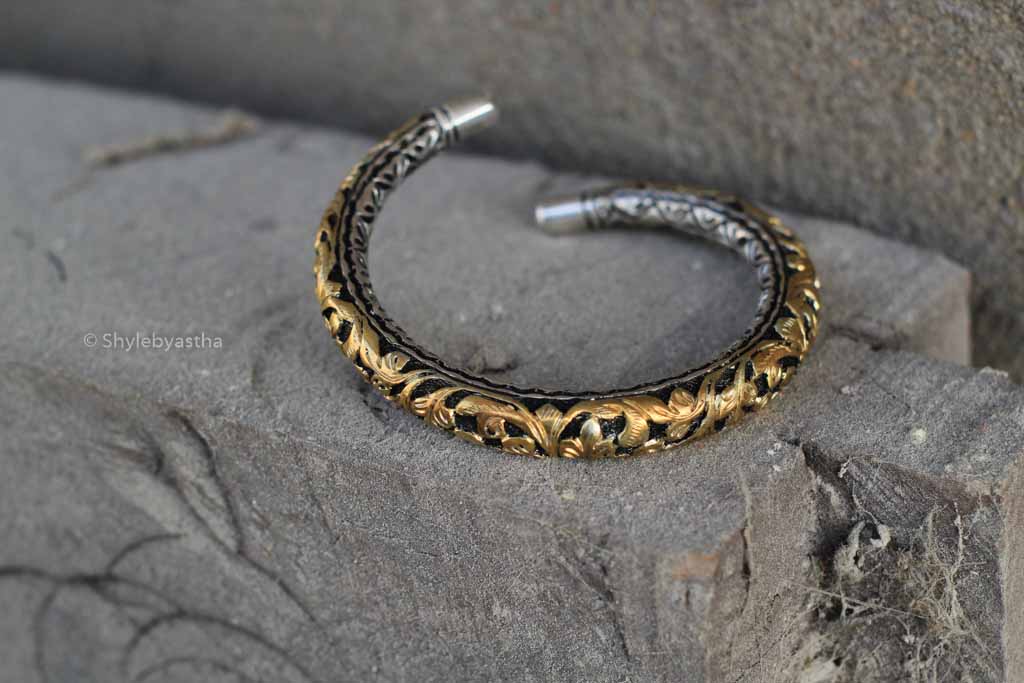 Tattva Chitai Dual Tone Kada