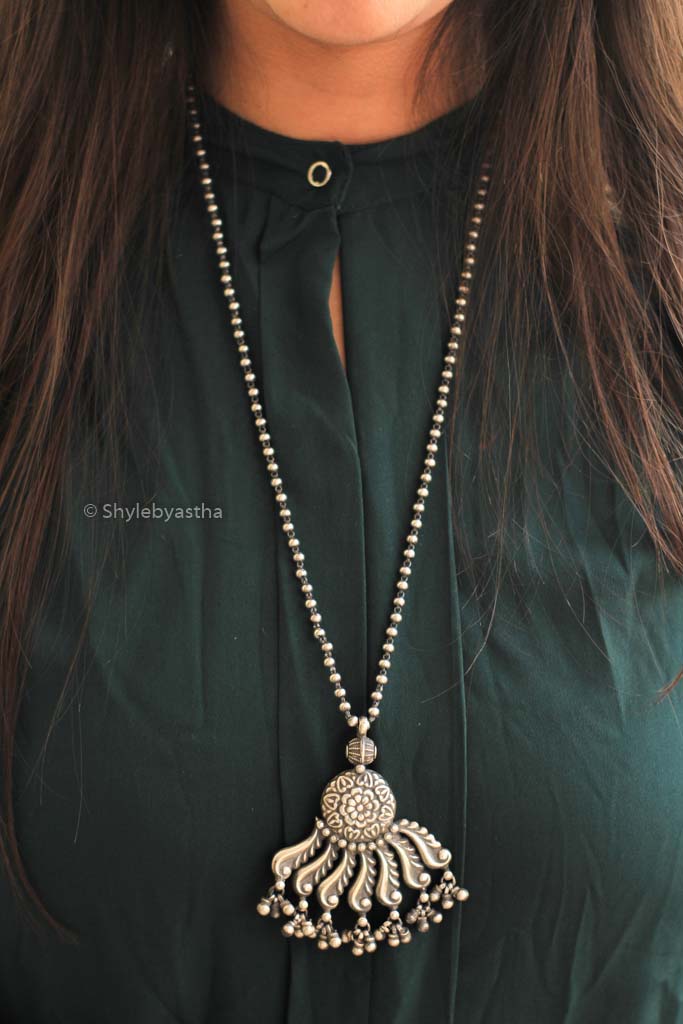 Mizoya Embossed Ghughri Necklace