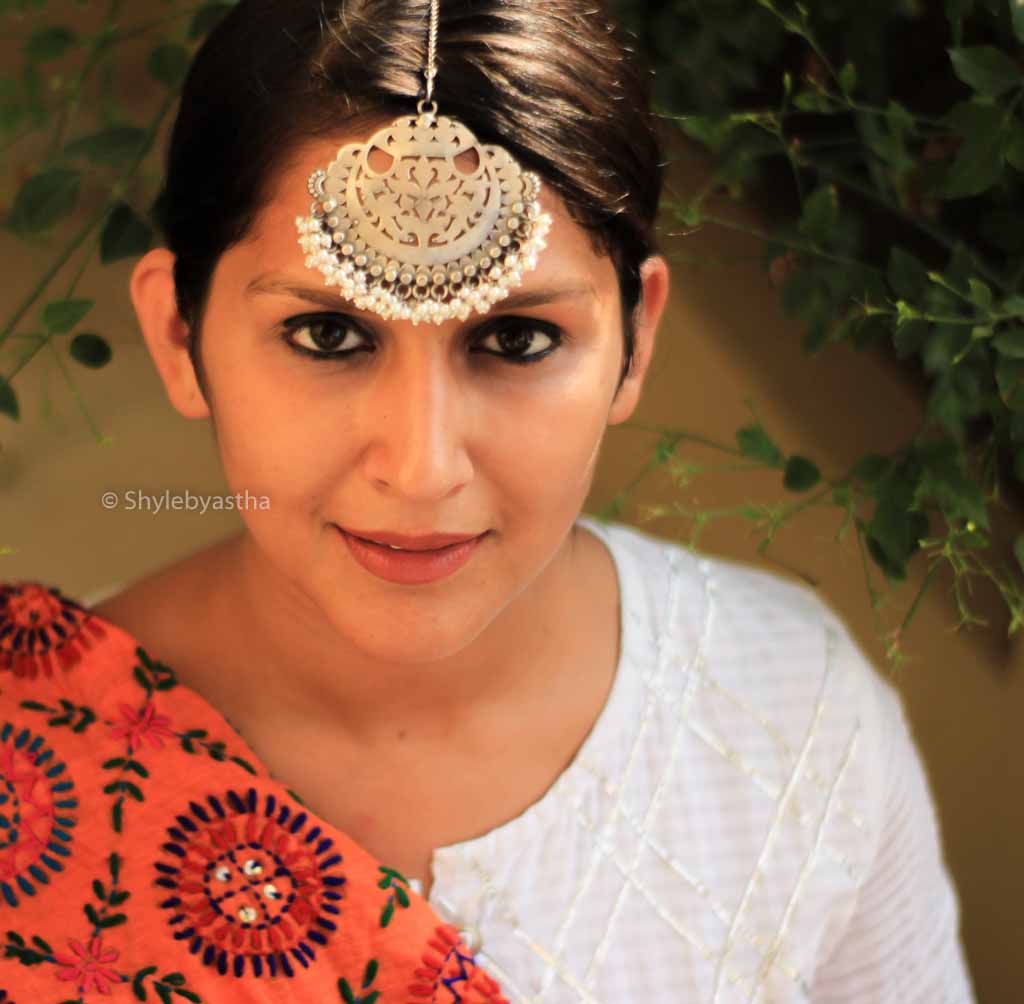 Qurbat Carved Classic Maangtika