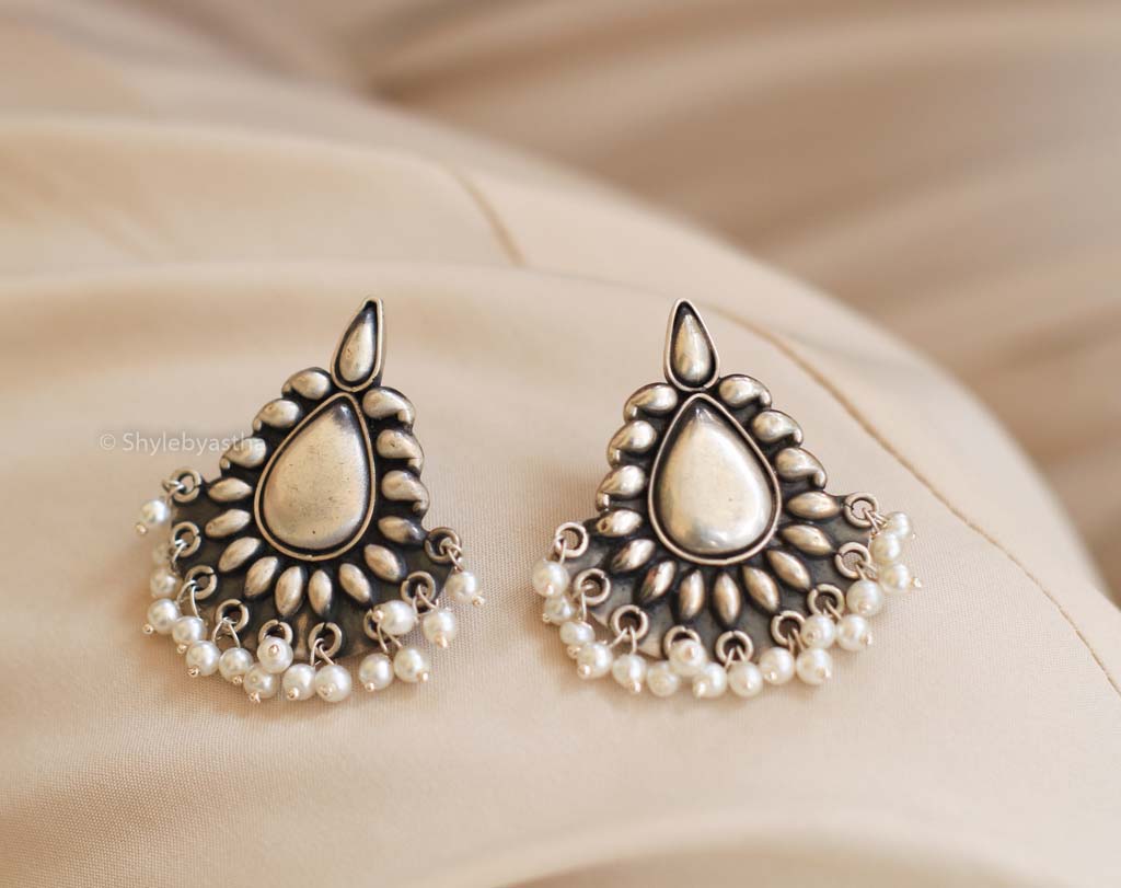 Adya Fine Embossed Freshwater Pearl Drop Earrings