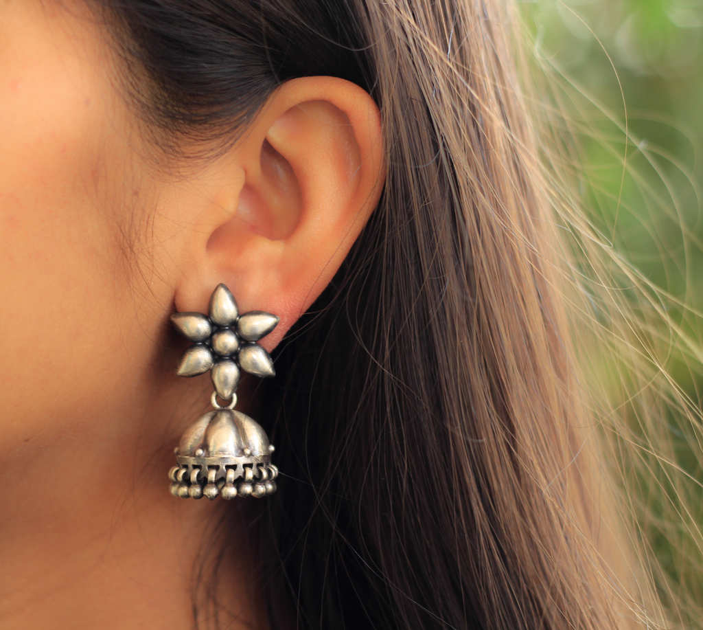 Dulari Embossed Matte Jhumka
