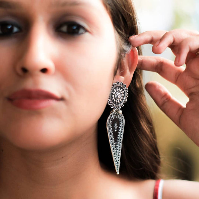 Mizoya Fine Daana Cone Art Earrings