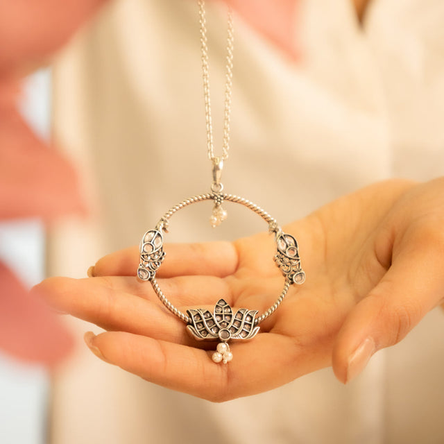 Essence Fine Parrot Lotus Motif Necklace