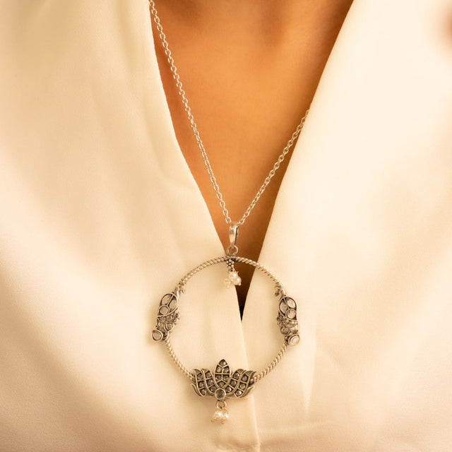 Essence Fine Parrot Lotus Motif Necklace