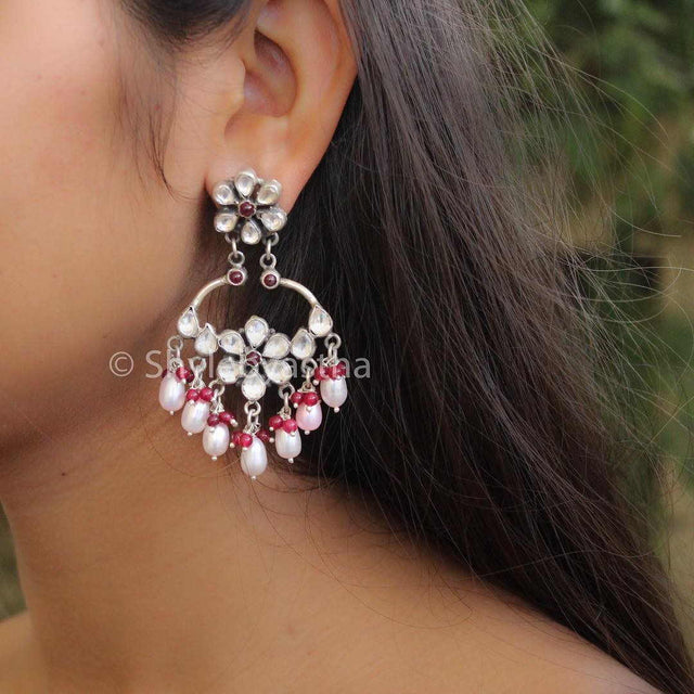 Essence Jadau Kundan Chandbalis