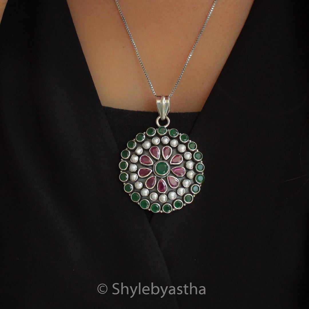 Essence Multi Stone Quirky Pendant