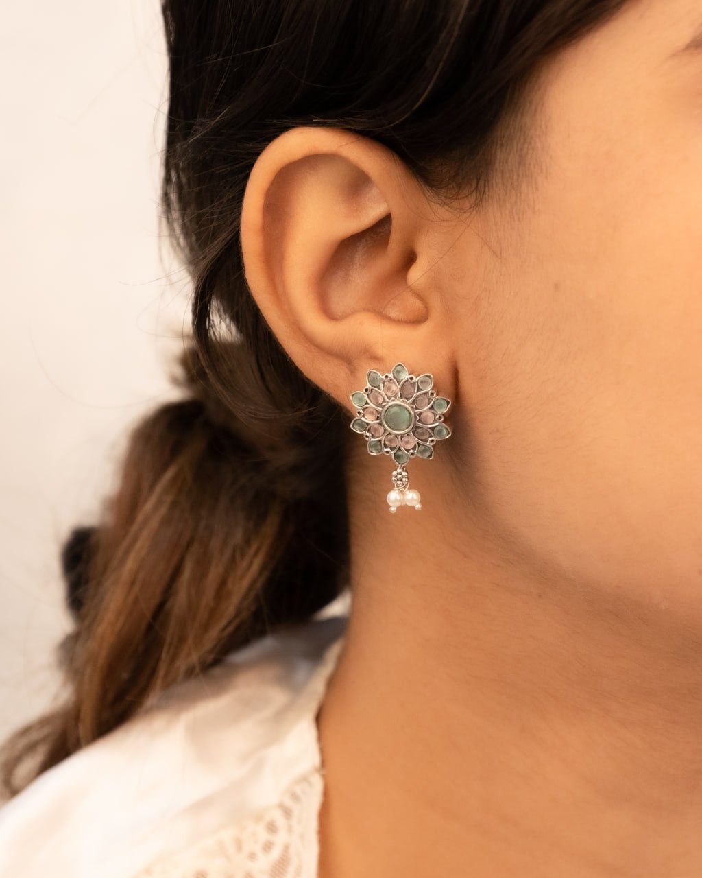 Essence Pastel Flower Stud Earring