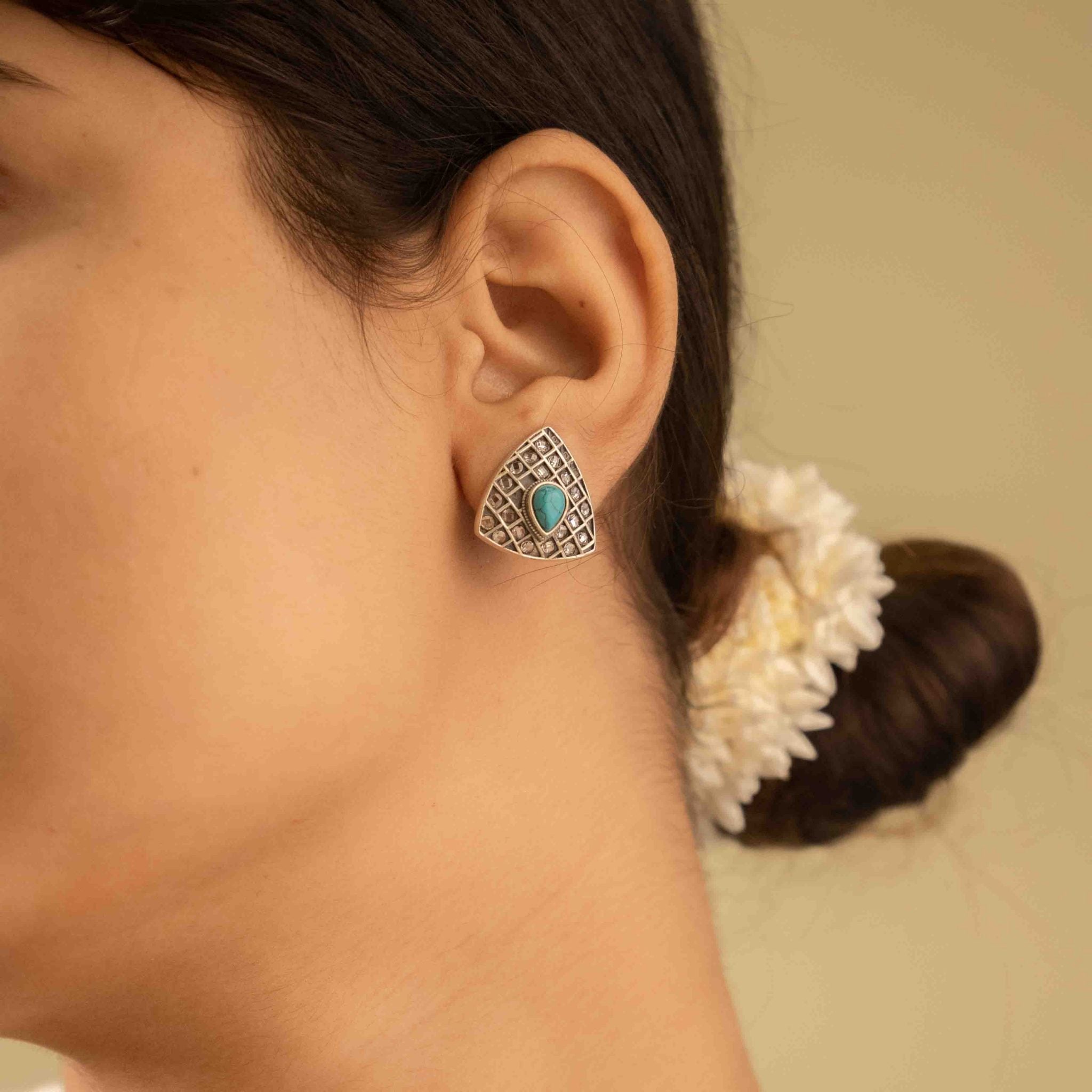 Essence Scintillating Turquoise Fine Stud Earring