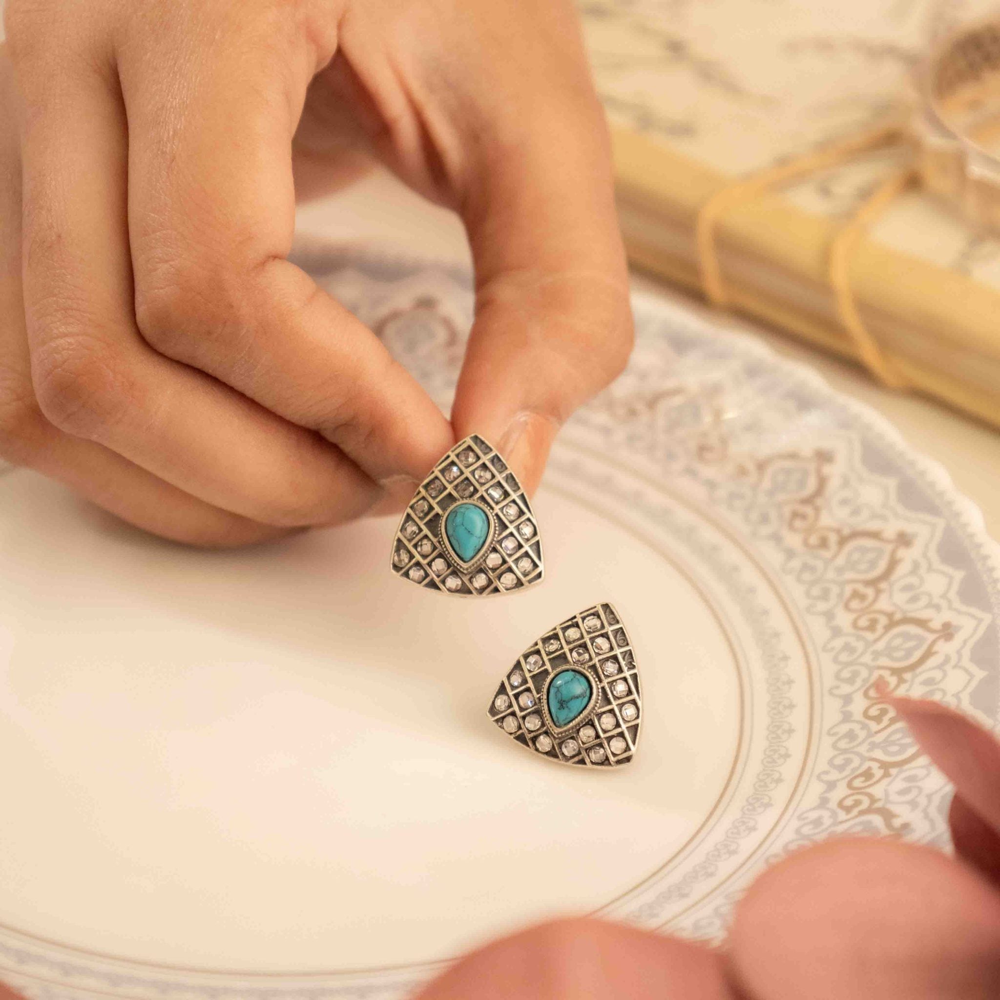 Essence Scintillating Turquoise Fine Stud Earring