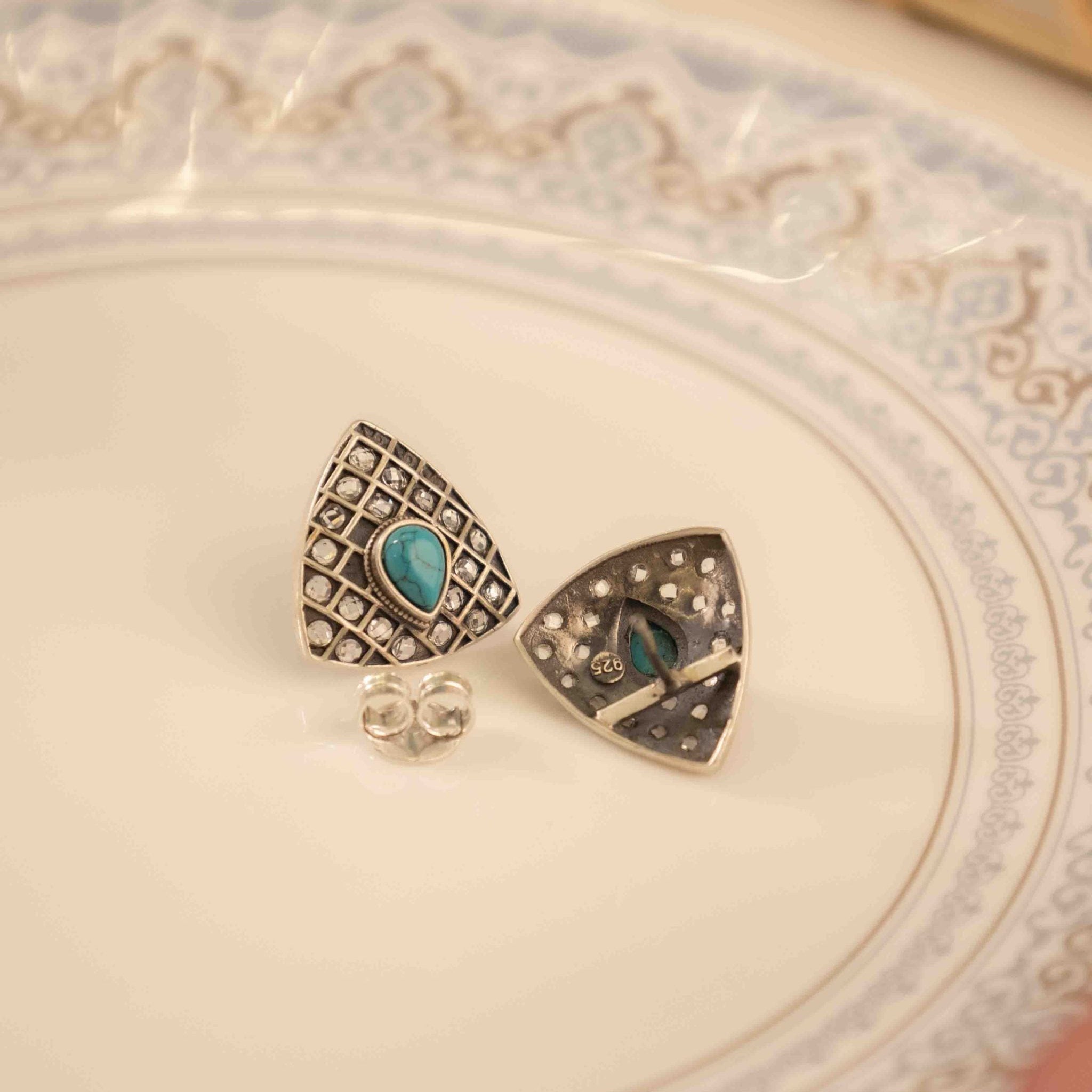 Essence Scintillating Turquoise Fine Stud Earring