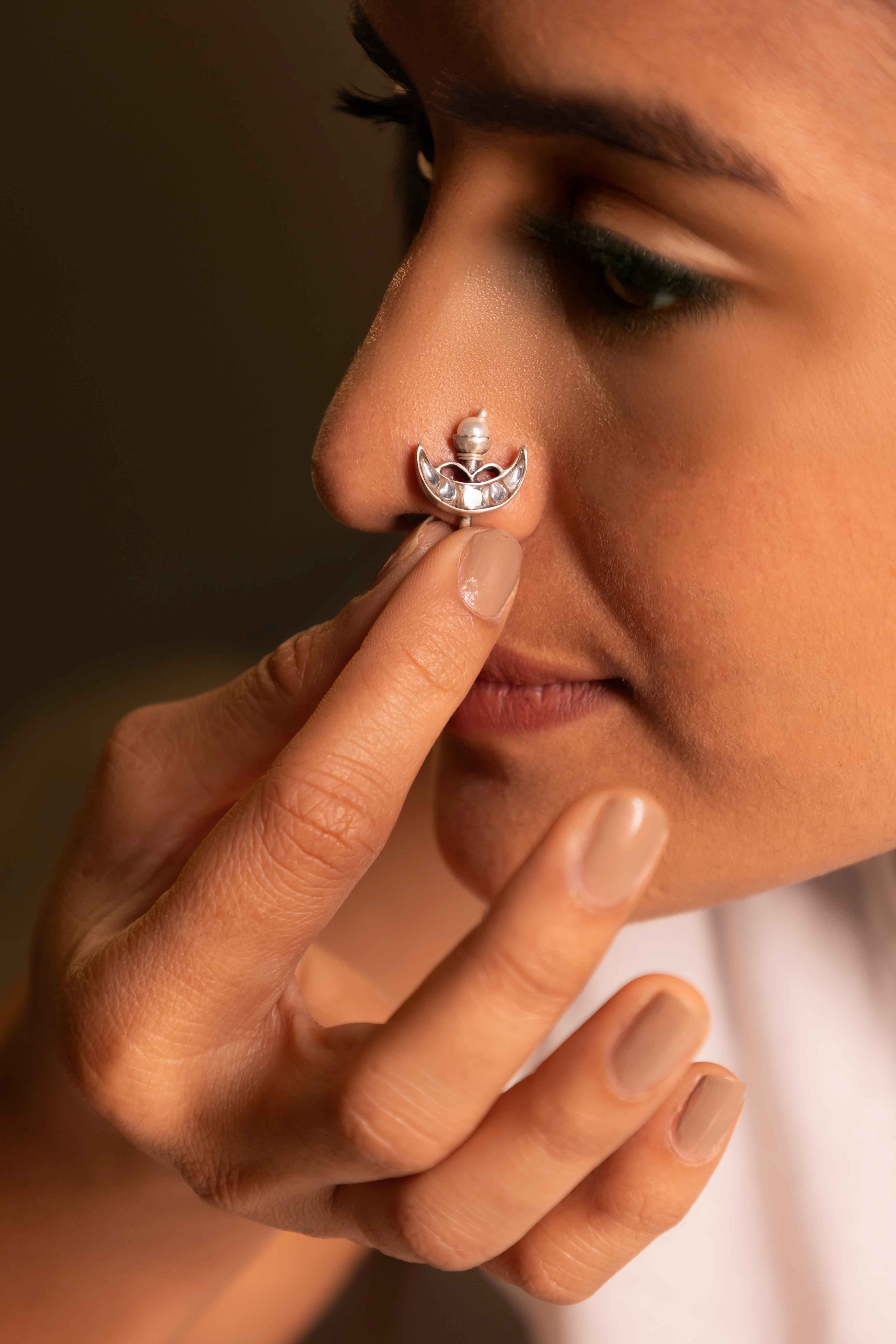 Essence Chaand Moti Non Pierced Nose Clip on