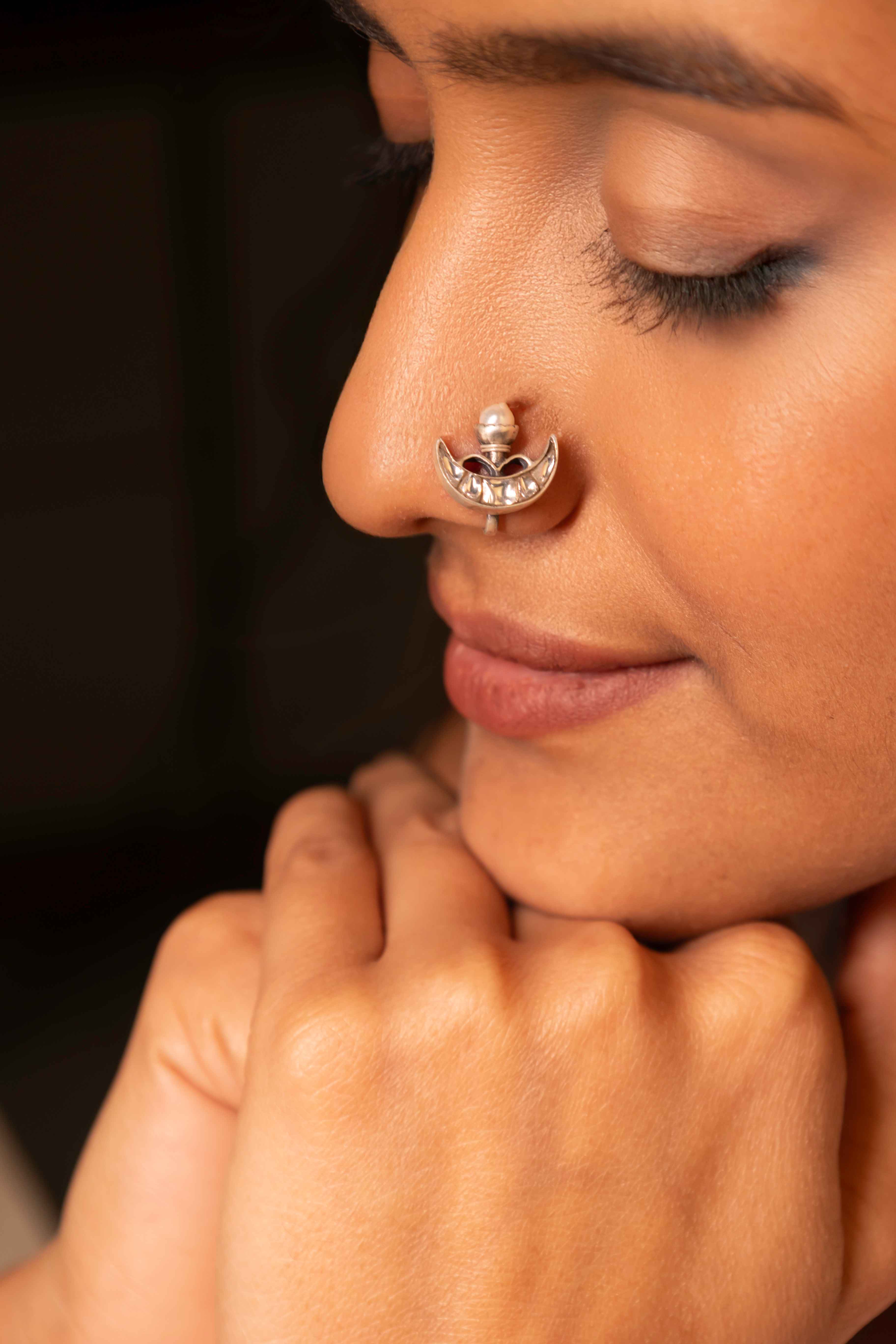 Essence Chaand Moti Non Pierced Nose Clip on