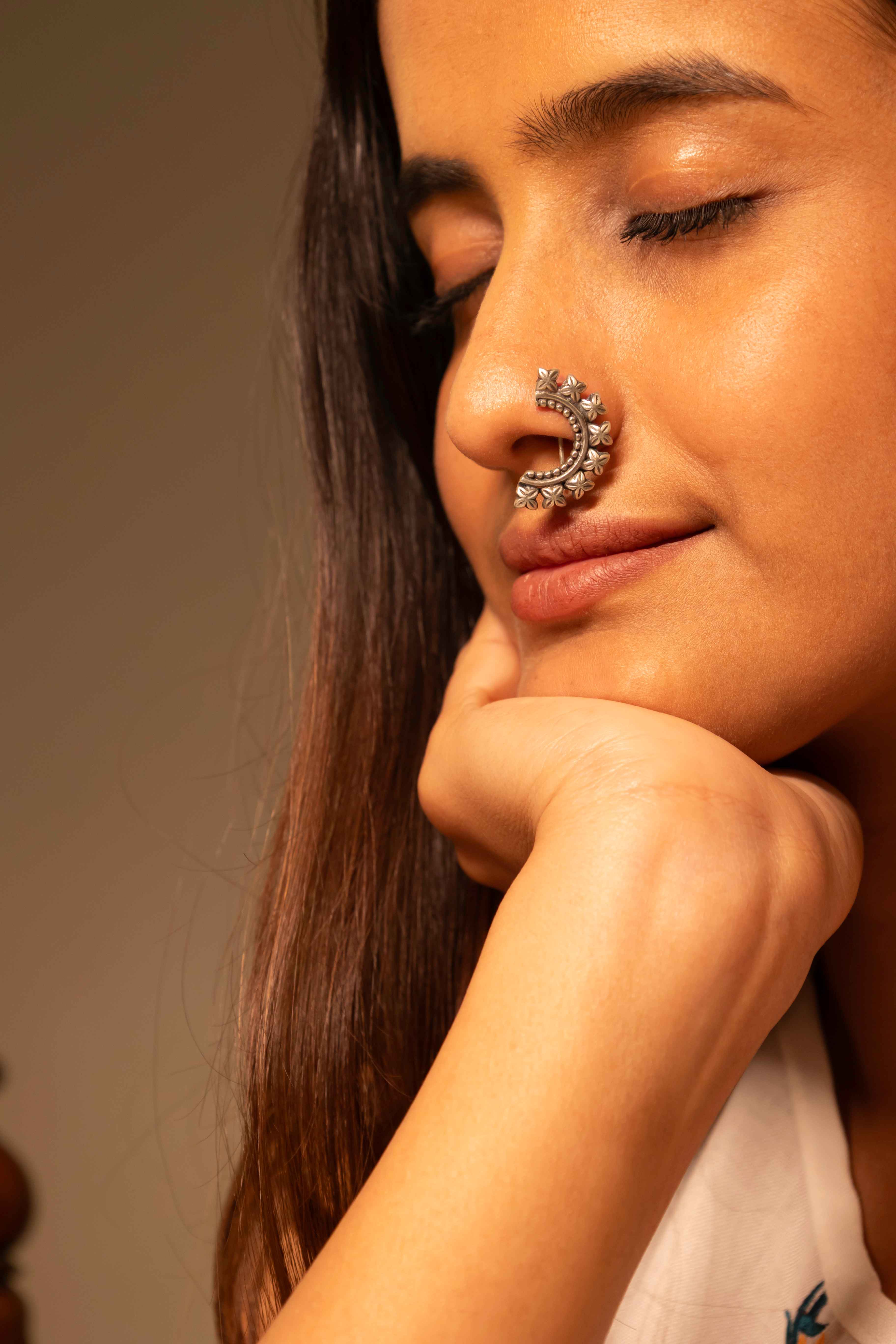 Mizoya Vintage Inspired Classic Pierced Nose Pin