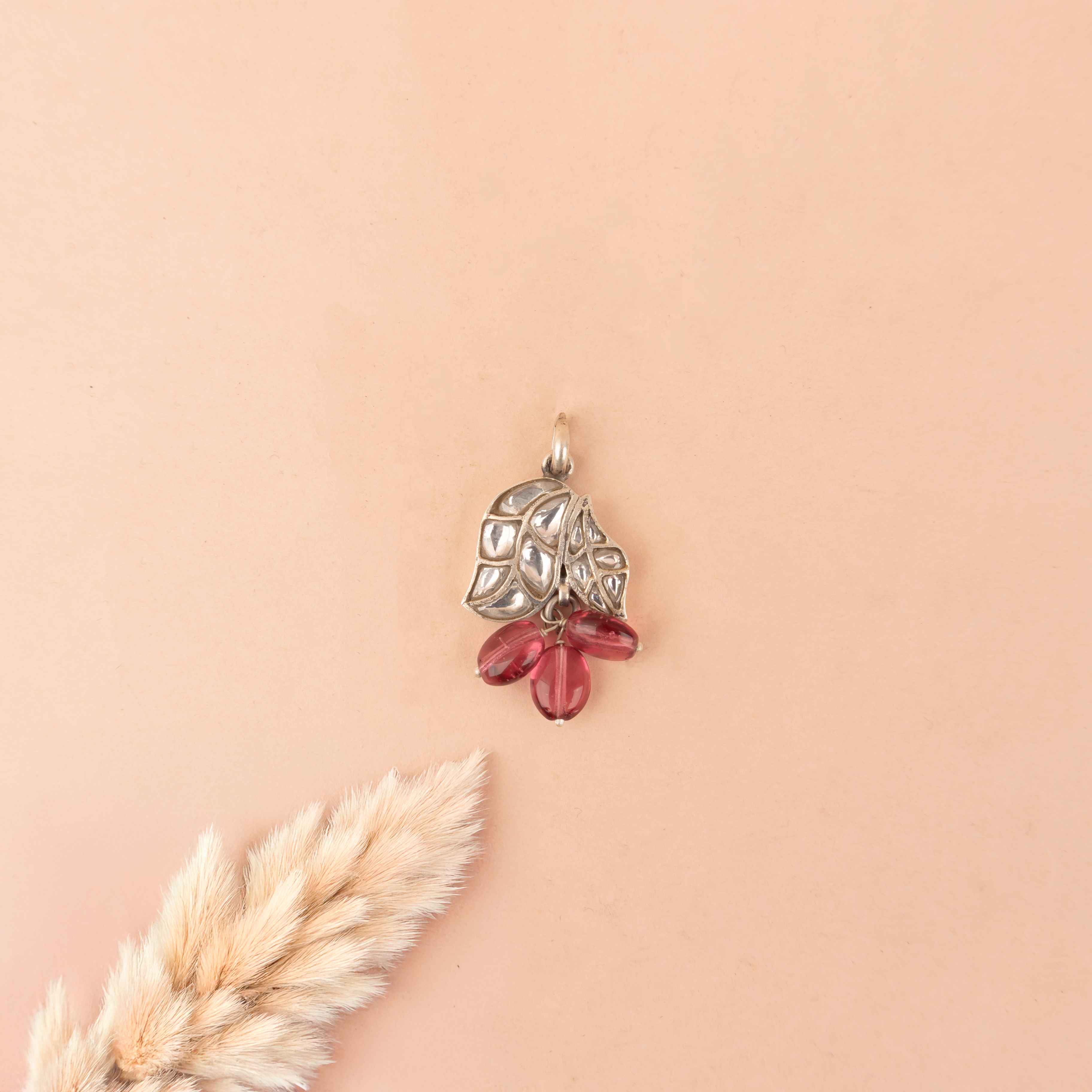 Essence Dual Leaf Kundan Pink Drop Pendant