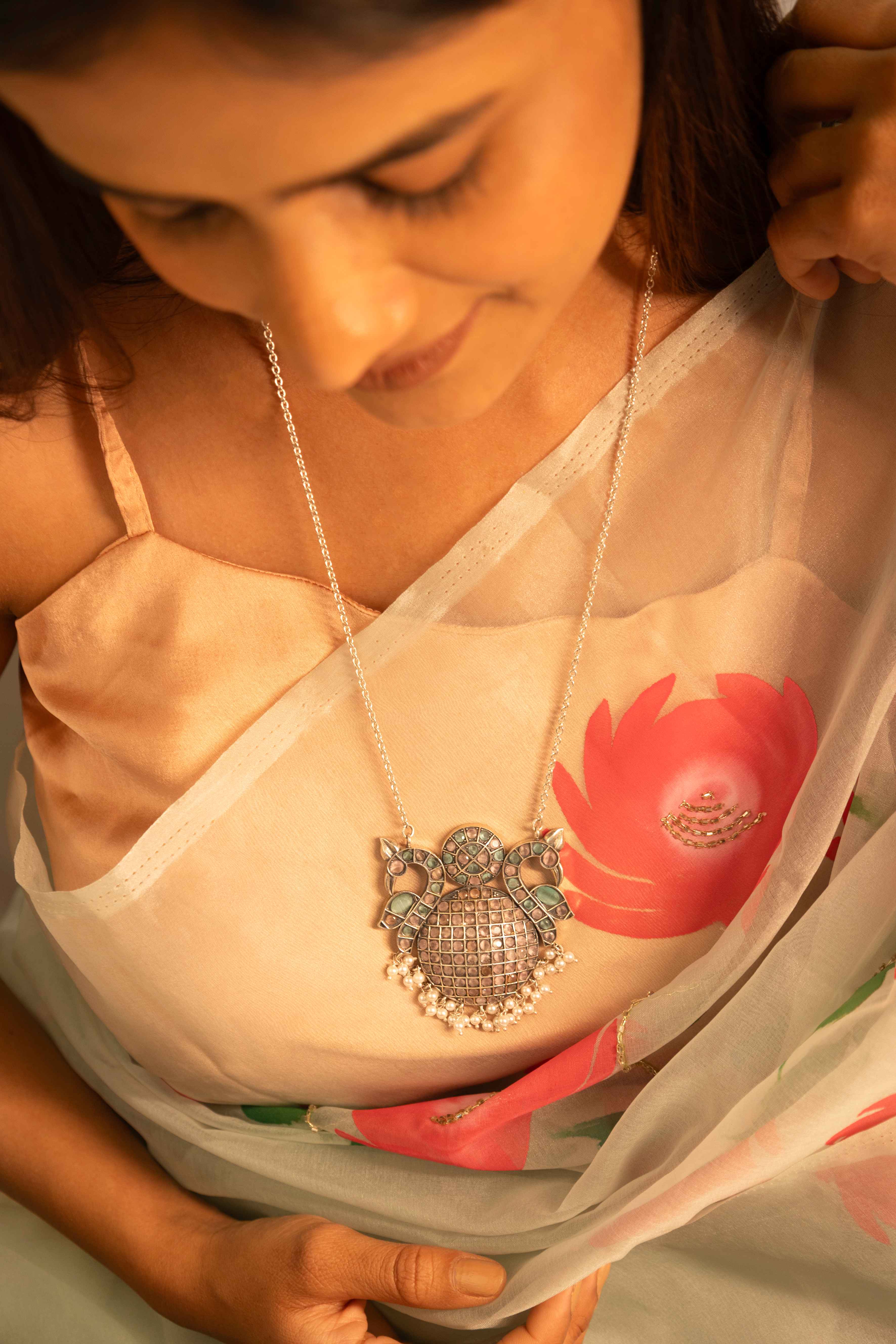 Essence Dual Peacock Pastel Tone Fine Necklace