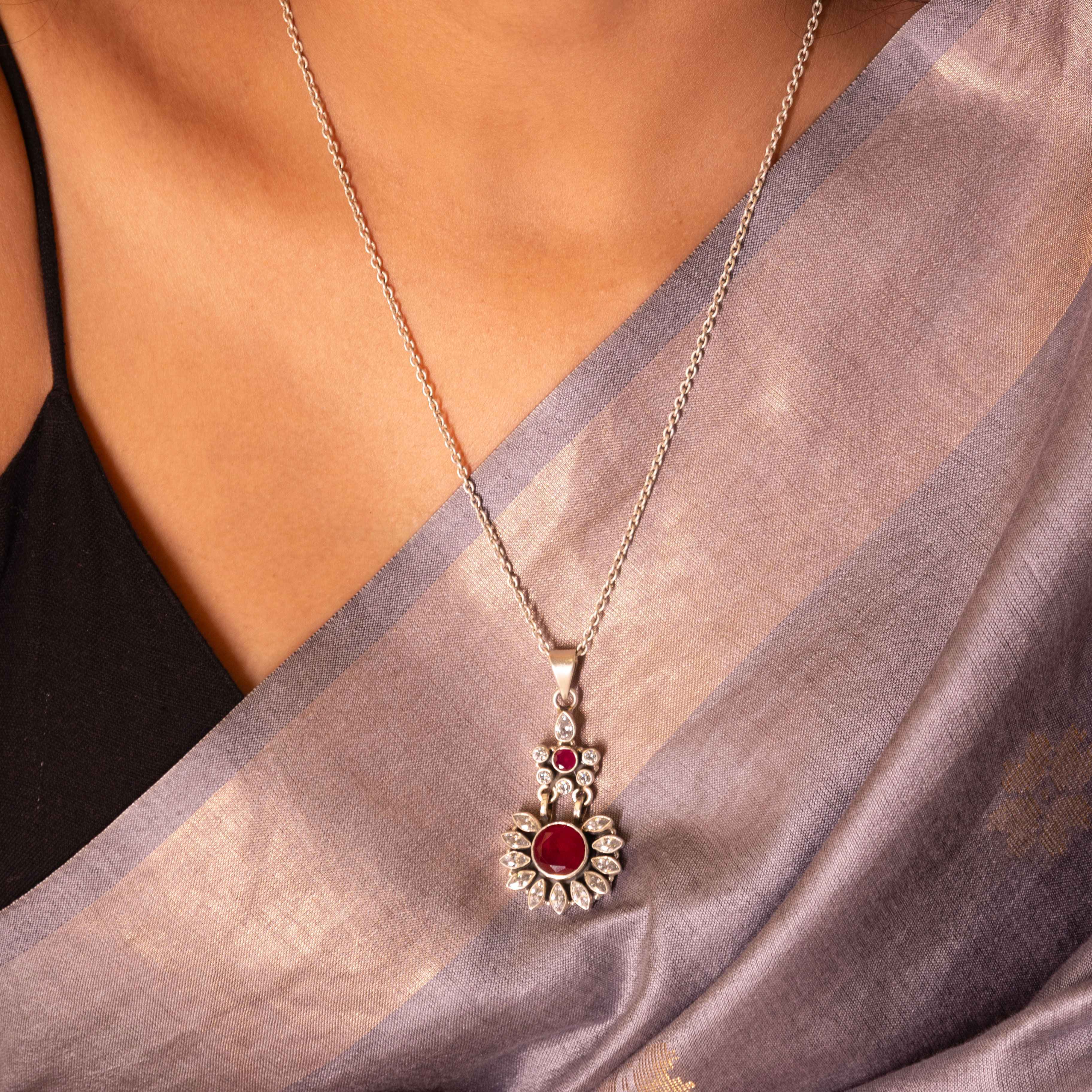 Essence Fine Jadau Necklace