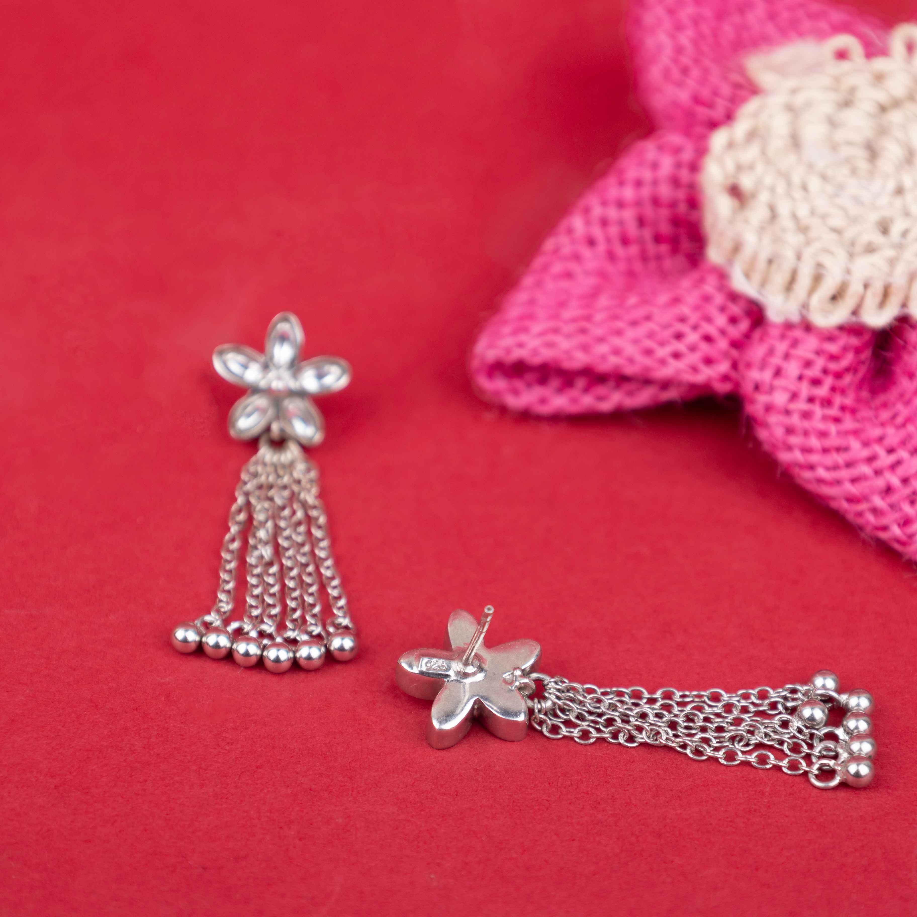 Essence Kundan Flower Sequence Chain Cluster Earring Ring Necklace Set