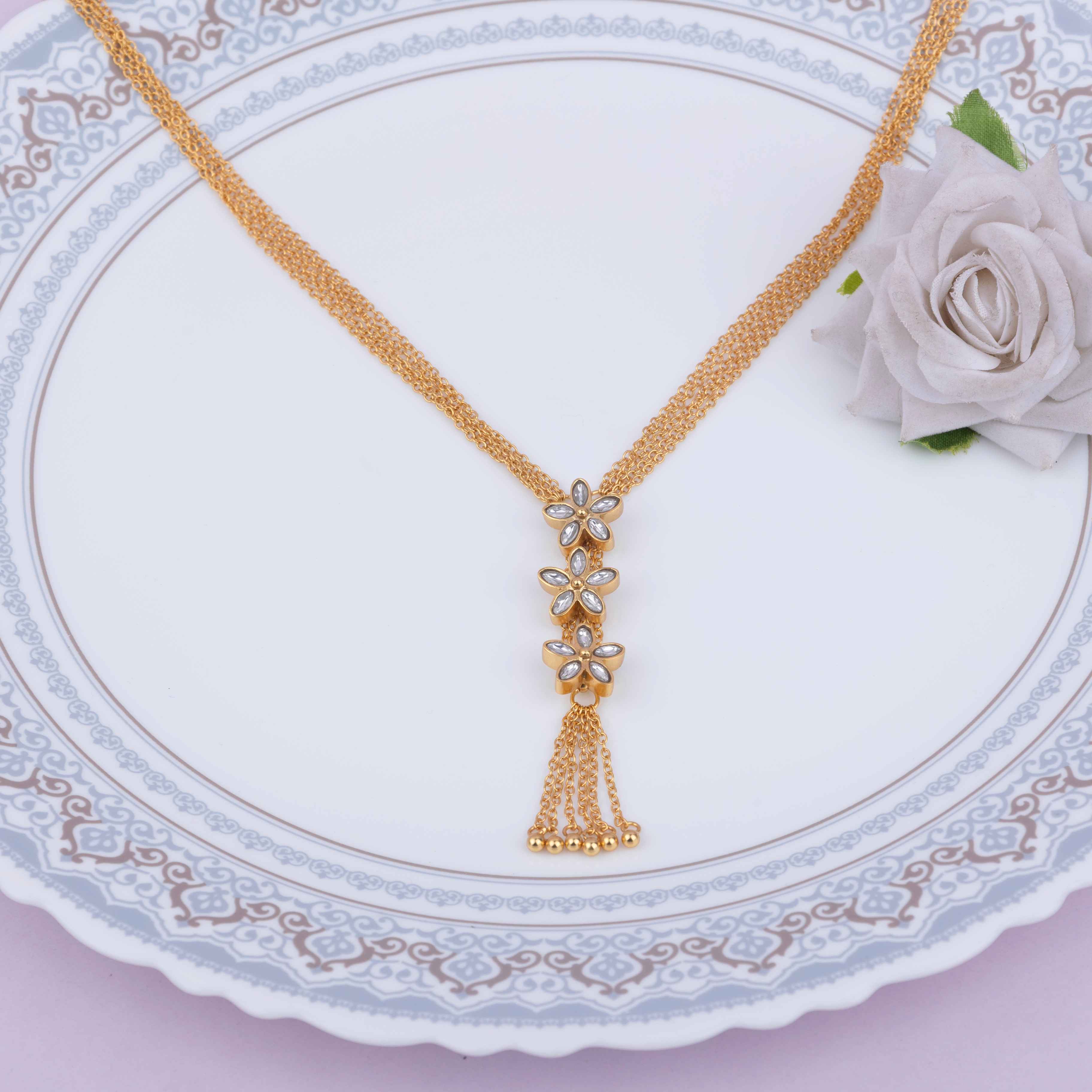 Essence Kundan Flower Sequence Chain Cluster Gold Plated Necklace