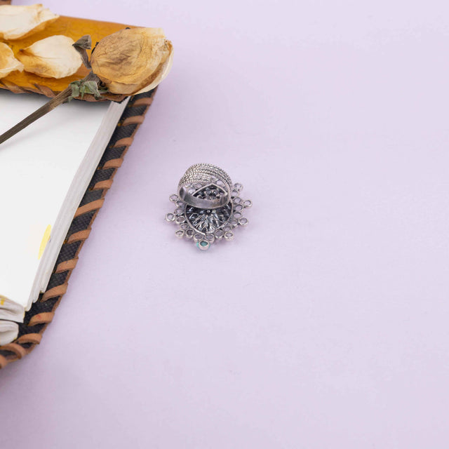 Essence Scintillating Flora Ring