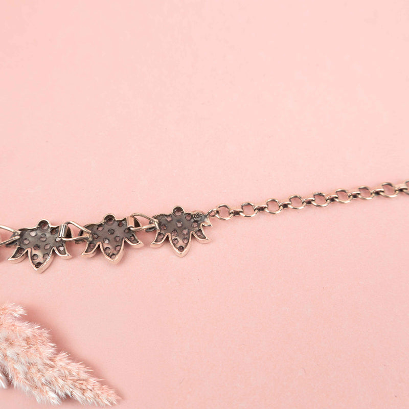 Essence Scintillating Lotus Timeless Necklace
