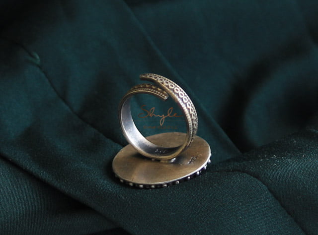 Adya Intricate Motif Sequence Classic Ring