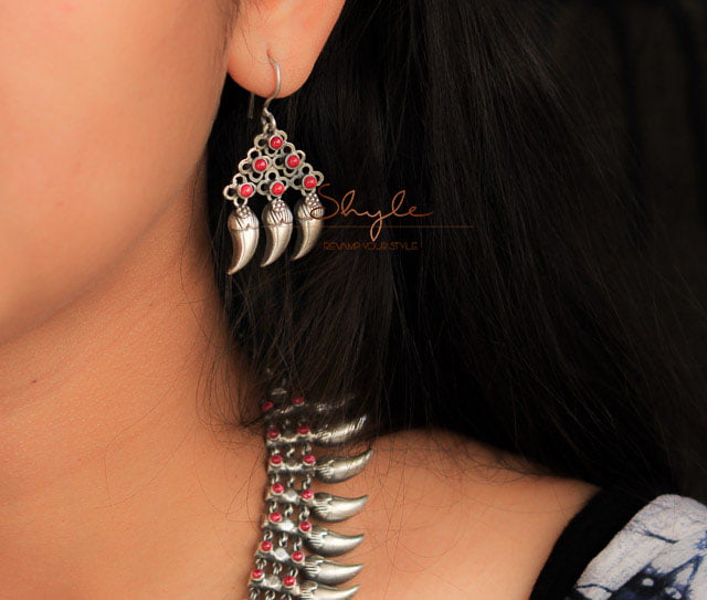 Tattva Fine Leaf Drop Necklace Set