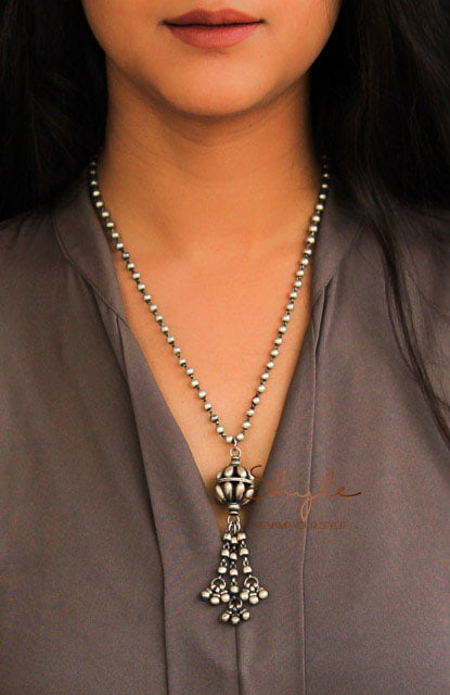 Mizoya Ball Drop Embossed Versatile Necklace