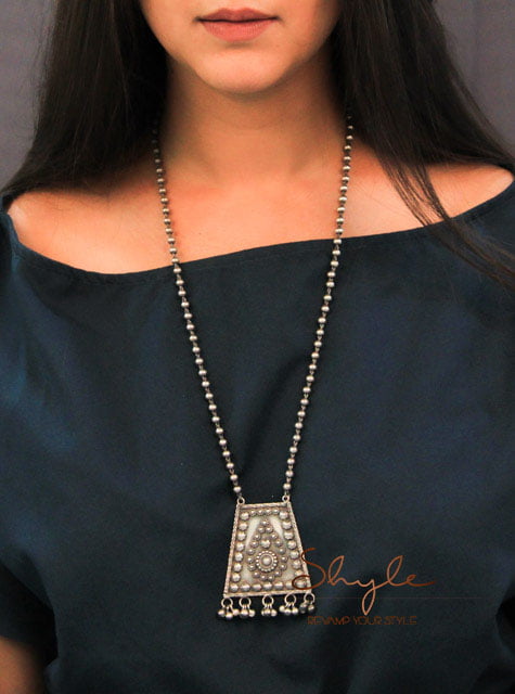 Mizoya Intricate Quirky Ball chain Necklace