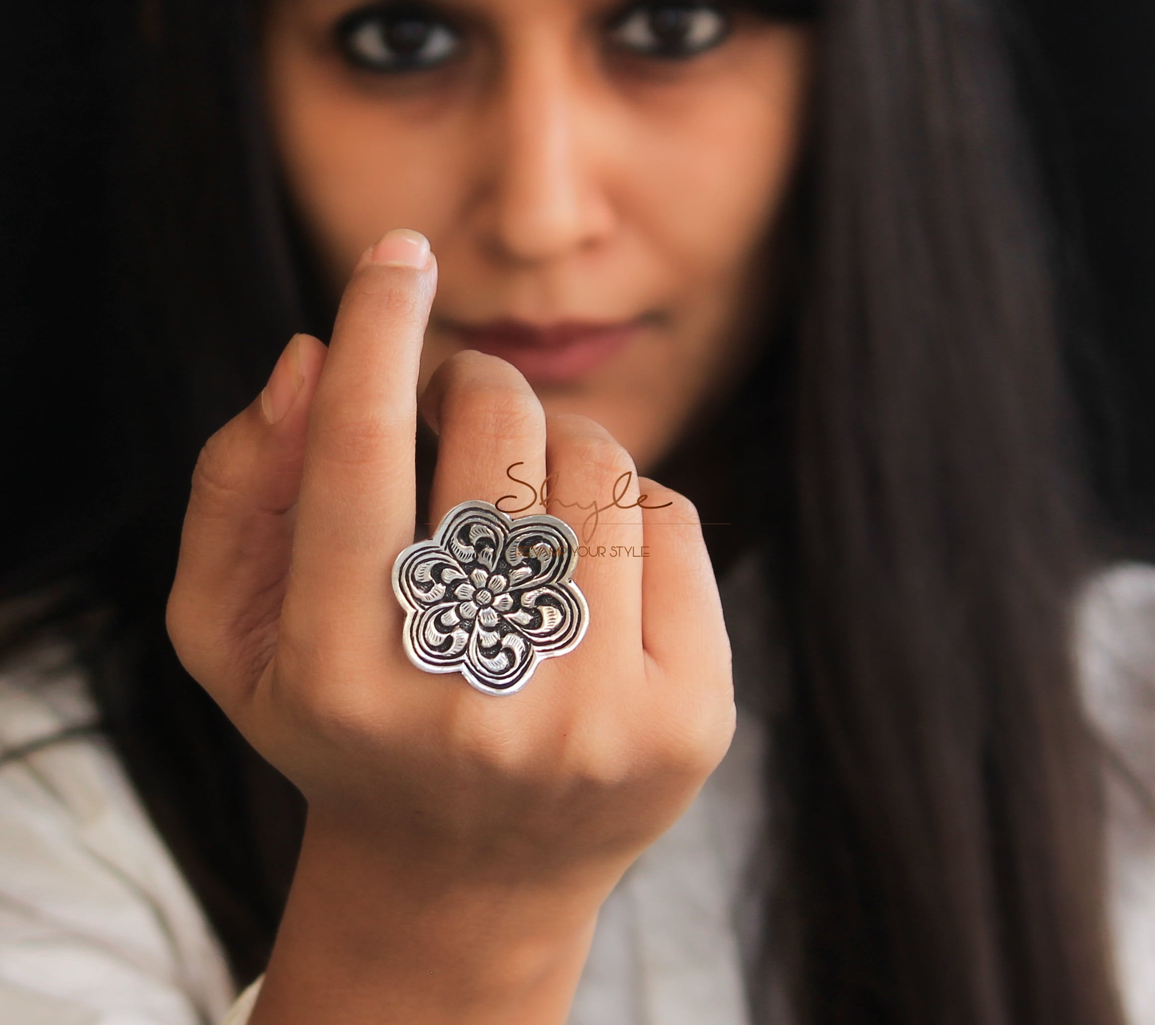 Anvaya Flora Detailed Chitai Ring