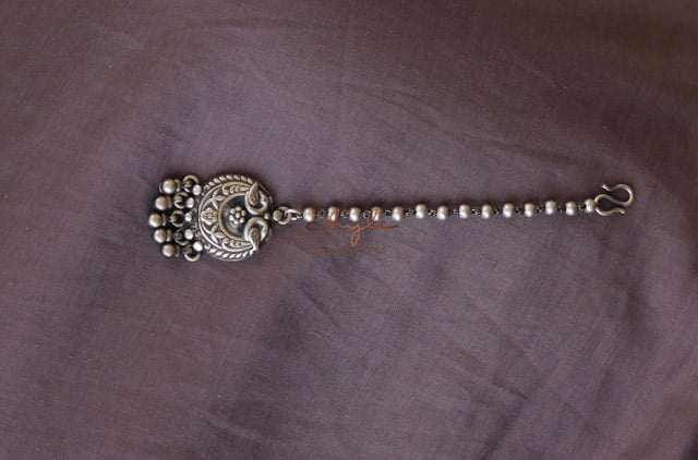 Moh Dual Peacock Intricate Maangtika