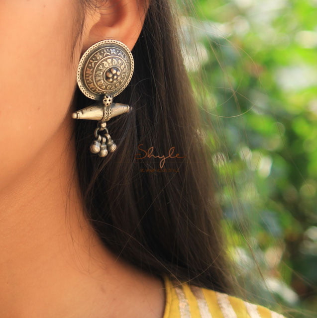 Mizoya Vintage Inspired Intricate Studs