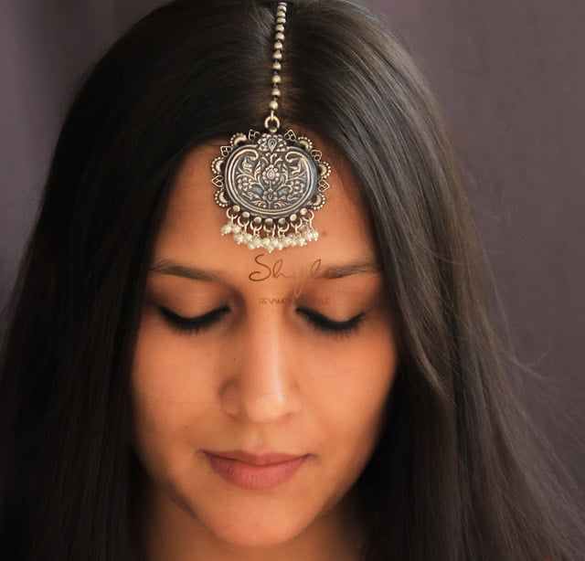 Anvaya Intricate Flora Detailed Maangtika