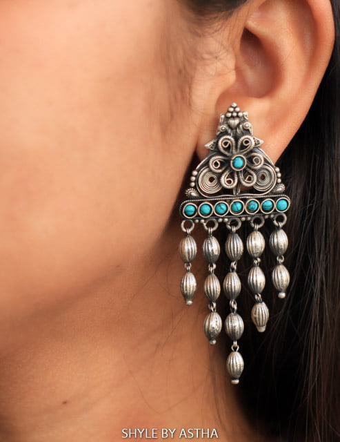 Anvaya Rawa Layered Classic Necklace Earring Set
