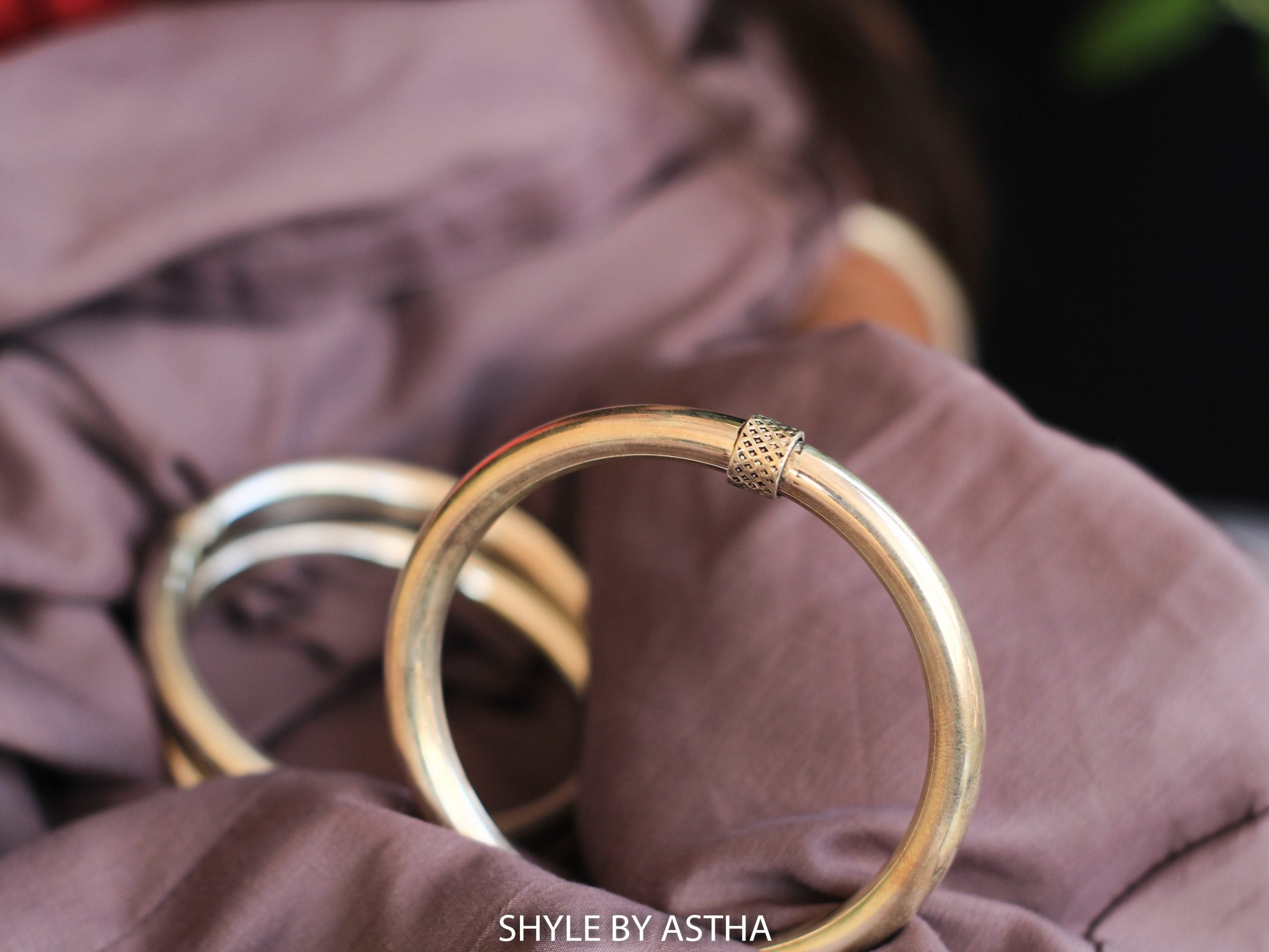 Moh Fine Classic Versatile Kada