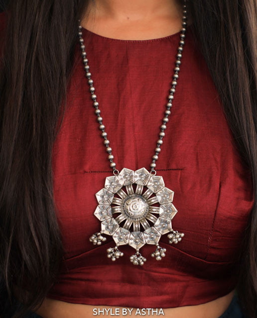 Tattva Embossed Classic Necklace