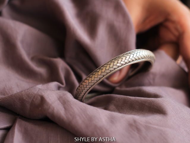 Moh Chataai Intricate Kada