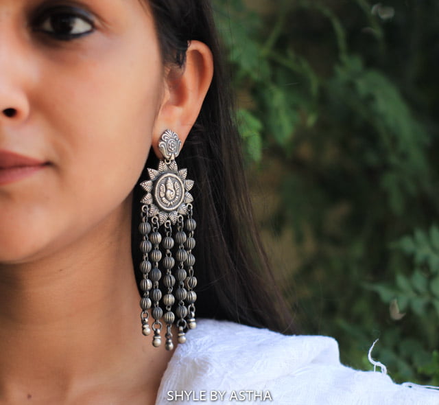 Anvaya Intricate Ganesha Rawa Danglers