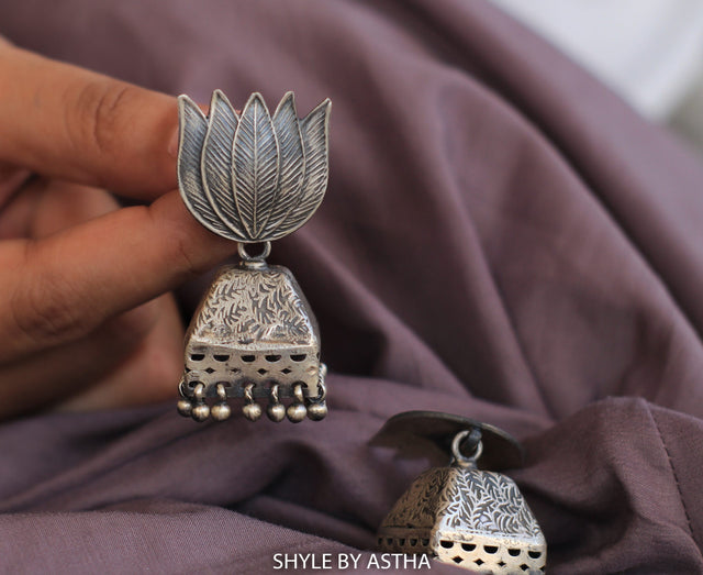 Anvaya Lotus Intricate Leaf Art Jhumka