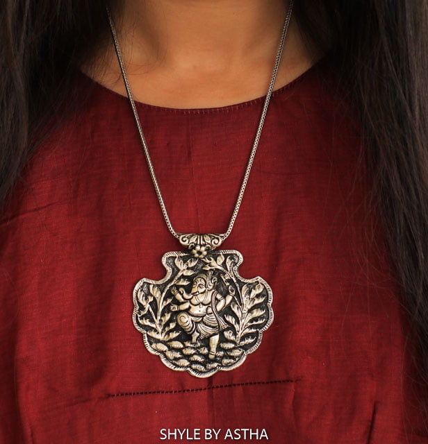 Anvaya Ganesha Embossed Necklace