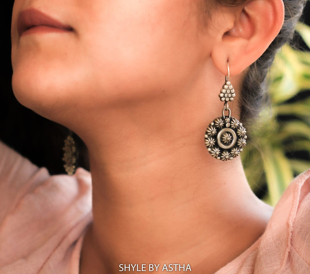 Mizoya Embossed Fish Hook Earring