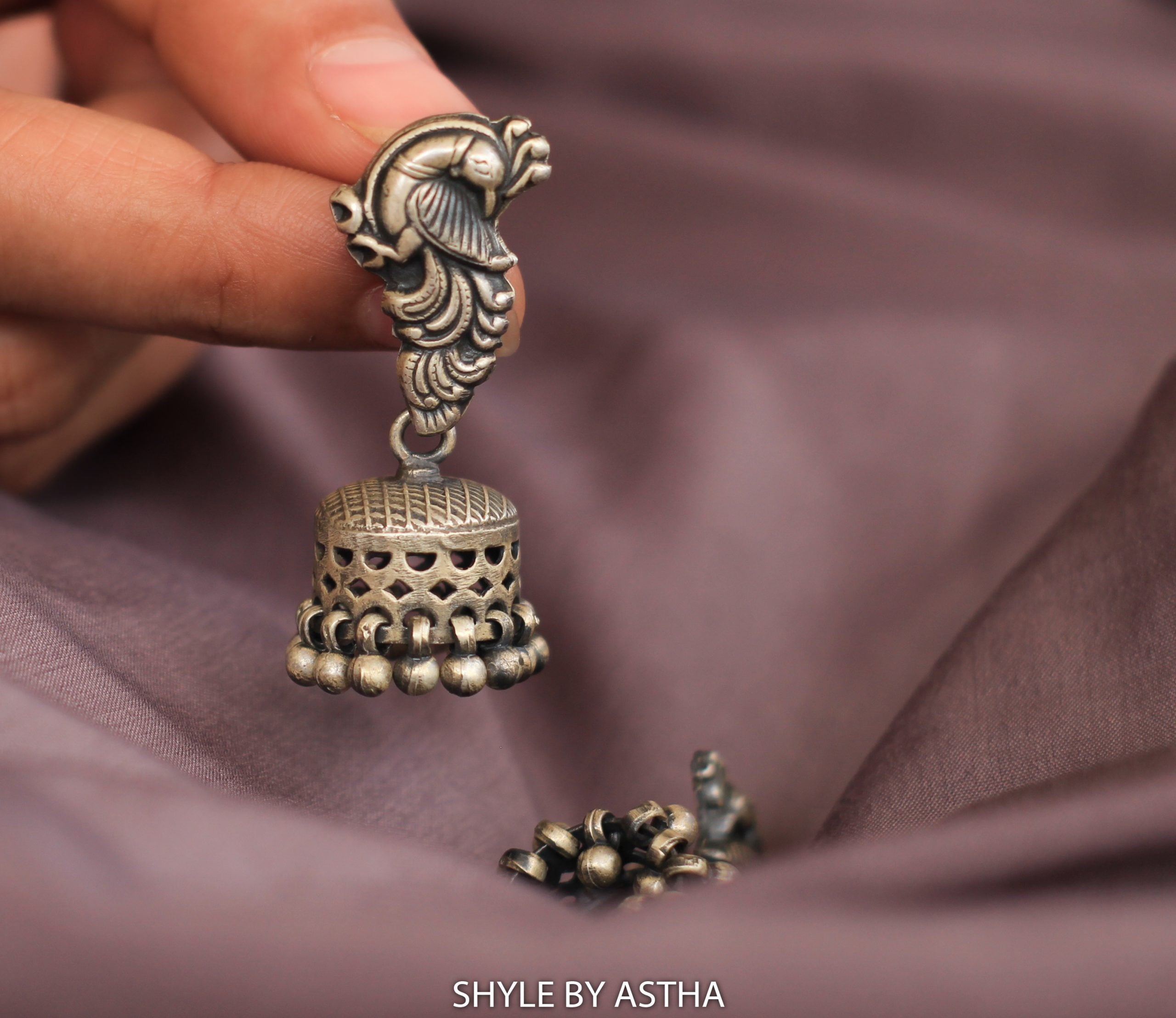 Moh Intricate Peacock Textured Jhumki