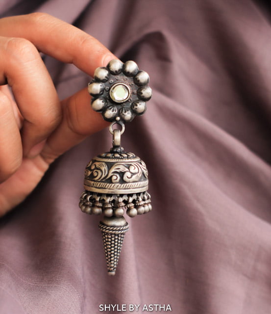 Dulari Chitai Intricate Rawa Drop Jhumka